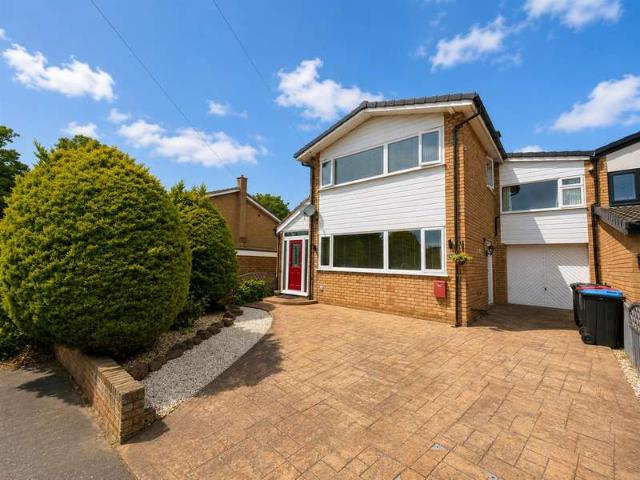 Farm for sale in Little Neston, West Vale