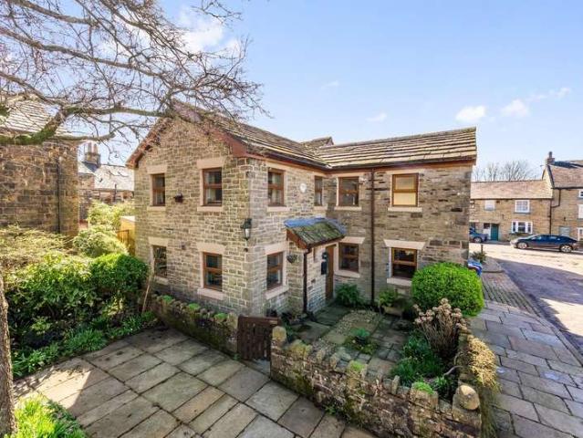 Farm for sale in North Turton, Chapeltown