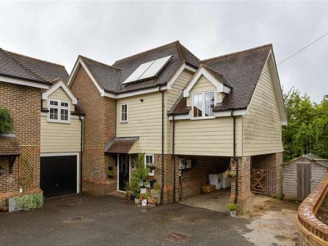 Farm for sale in Cross In Hand, East Sussex