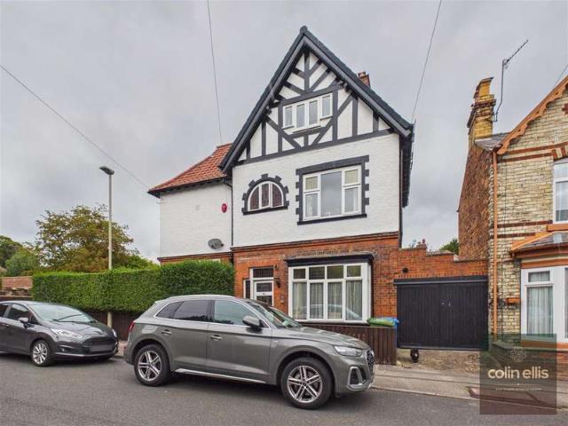 Farm for sale in Falsgrave, Scarborough
