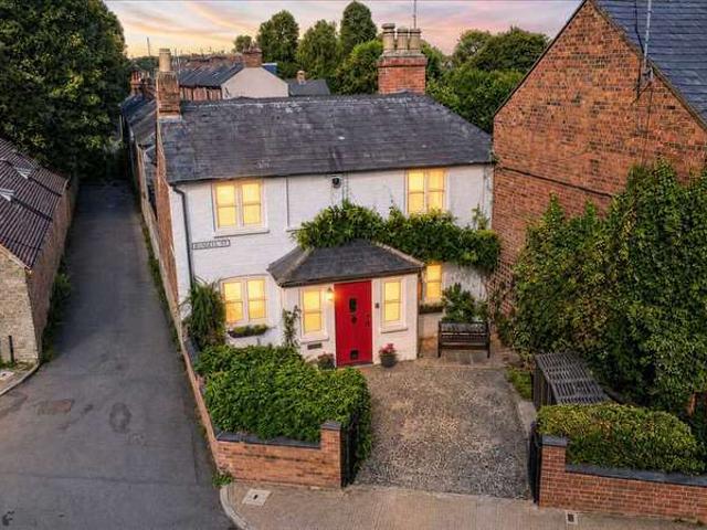 Farm for sale in Calverton End, Milton Keynes