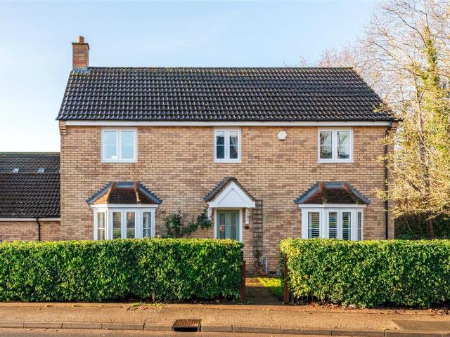 House for sale in Deanshanger