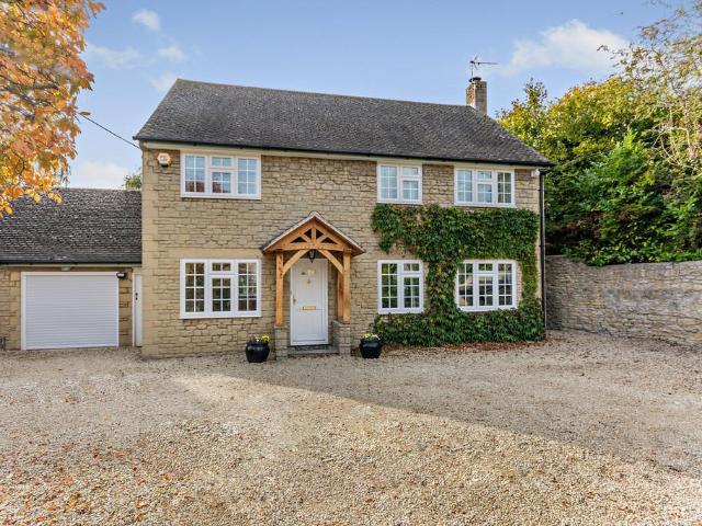 House for sale in Berrick Salome, Oxfordshire