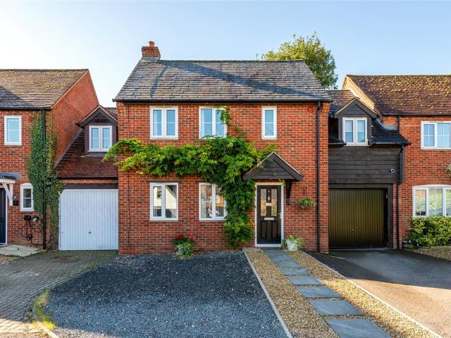 House for sale in Tingewick, Buckinghamshire