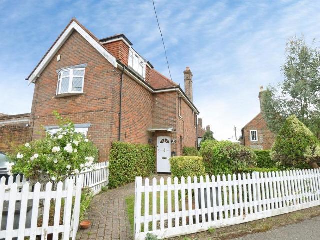 House for sale in Beaconsfield and Chepping Wye Community Board, Winchmore Hill