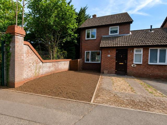 House for sale in West Drayton, Greater London