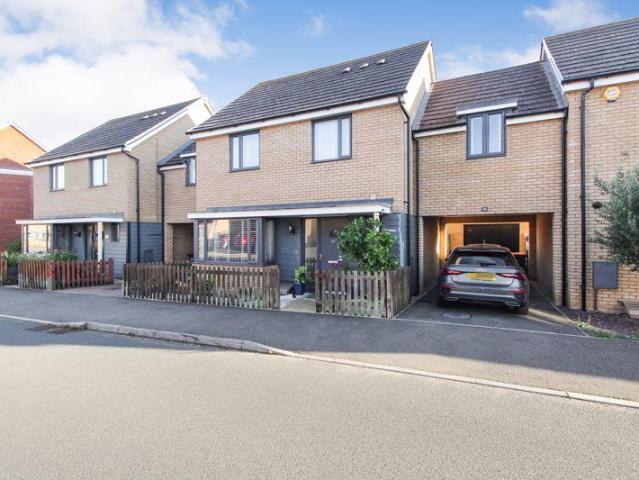 House for sale in Bedford