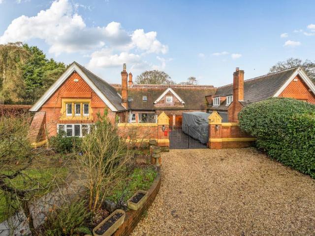 House for sale in Farley Hill