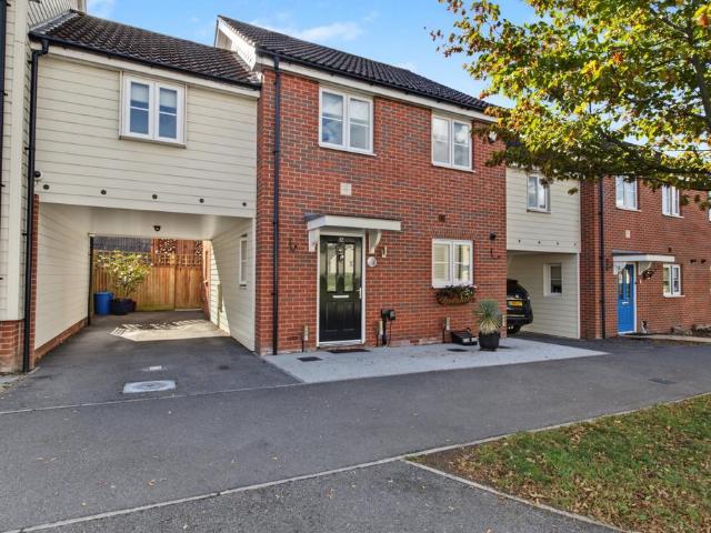 House for sale in London Borough of Havering, Greater London
