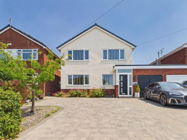 House for sale in Upton-by-Chester, Two Mills