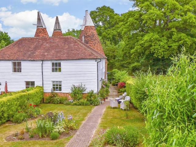 House for sale in Heathlands, East Sussex