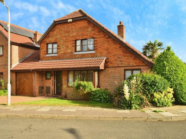 House for sale in Folkestone