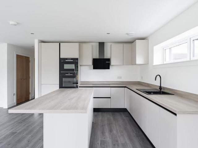House for sale in Kirkforthar Feus, Scotland
