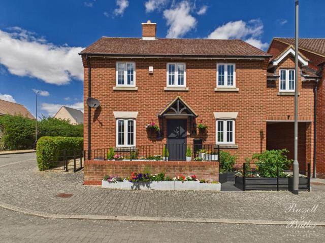 House for sale in Buckingham, Buckinghamshire
