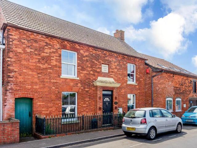 House for sale in Stokesby, Norfolk