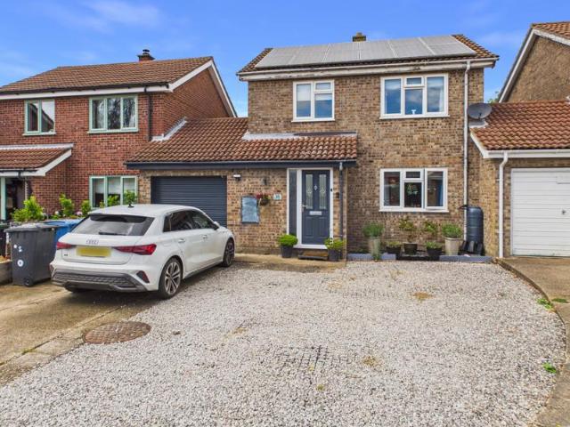 House for sale in Chelmondiston, Suffolk