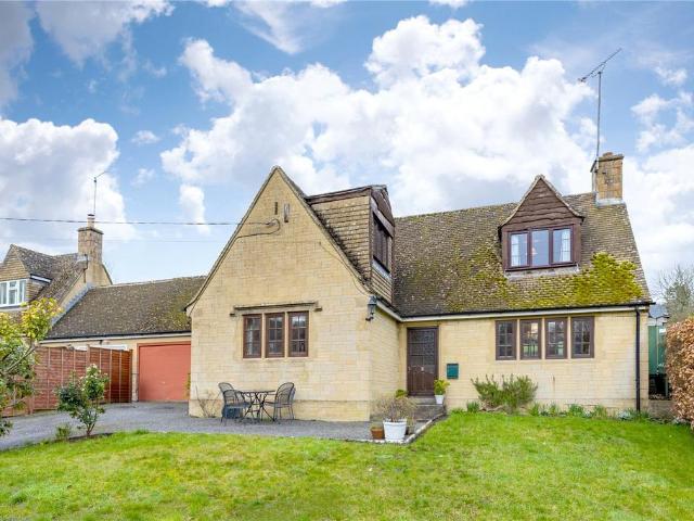 House for sale in Fossebridge, Gloucestershire