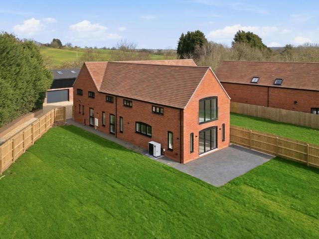 House for sale in Alderminster, Warwickshire