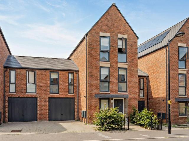 House for sale in Arbury, Cambridgeshire
