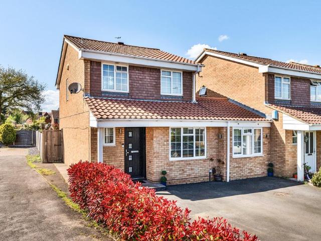 House for sale in Farnborough, Greater London