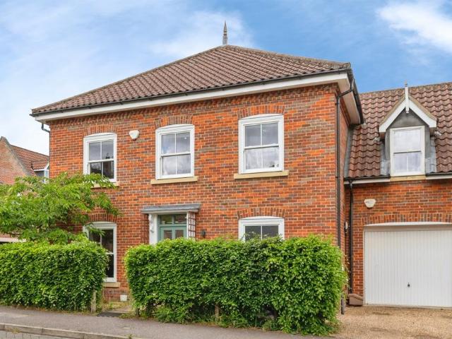 House for sale in Crostwick, Norfolk