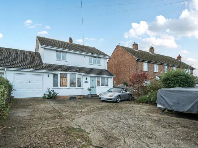 House for sale in Finglesham, Ash