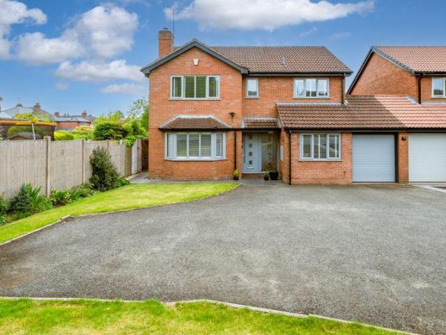 House for sale in Stourbridge, West Midlands