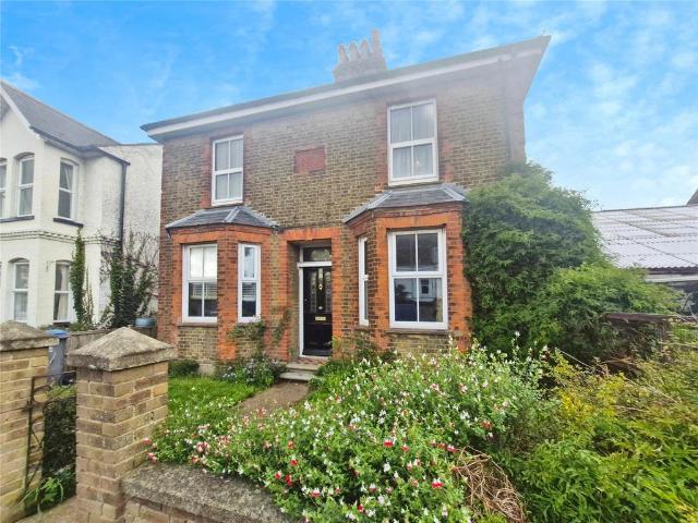 House for sale in Lower Walmer, Ash
