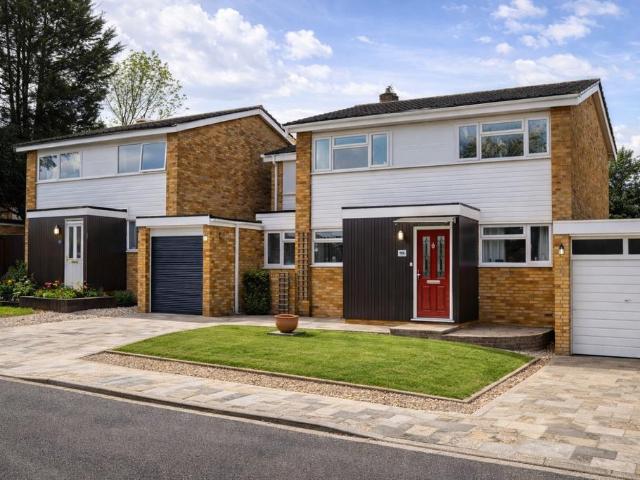House for sale in Hayes, Greater London