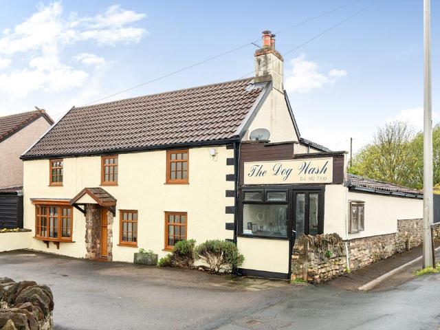 House for sale in Oldland, South Gloucestershire