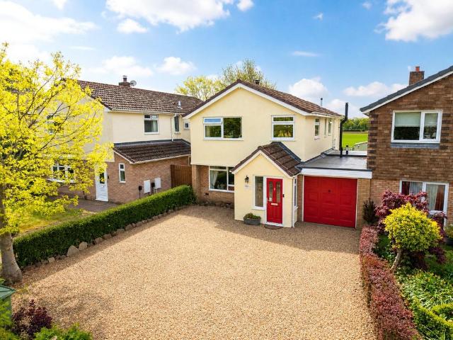 House for sale in Spital, Bebington