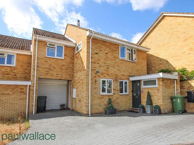House for sale in Broxbourne, Hertfordshire