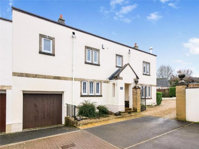 House for sale in Hallatrow