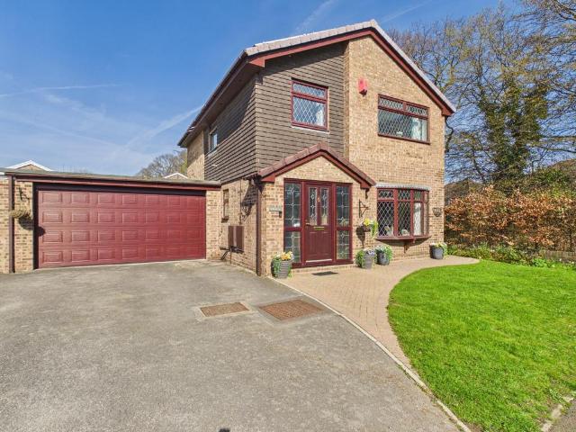 House for sale in Whitby, Rossmore