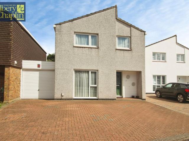 House for sale in Gidea Park, Greater London