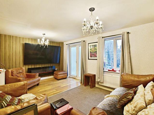 House for sale in Ermine West, Brayford