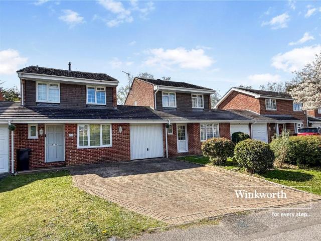 House for sale in Tricketts Cross, Ferndown