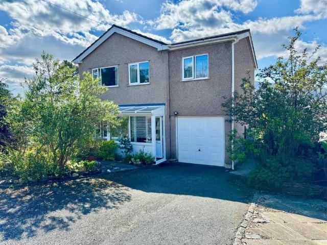 House for sale in Trofarth, Wales