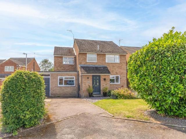 House for sale in Leighton-Linslade, Leighton Buzzard