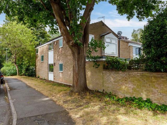 House for sale in Lillington, Green Close
