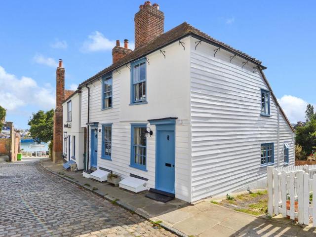 House for sale in Upper Upnor, Frindsbury