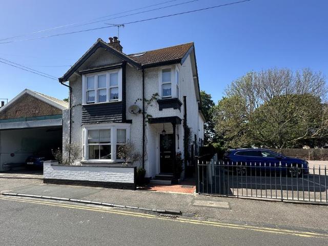 House for sale in Middle Deal, Ash