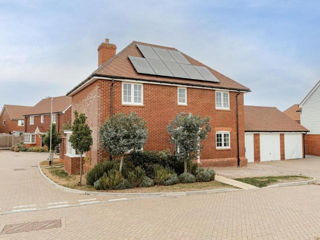House for sale in Kingsmead, Swale