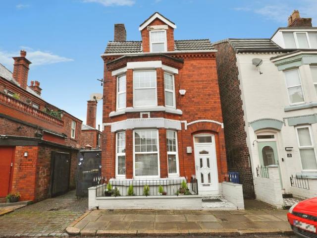 House for sale in Calderstones