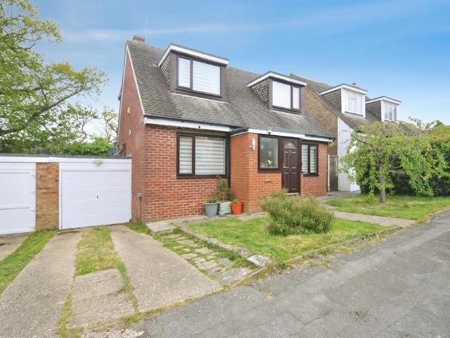 House for sale in Broomgrove, Guestling Green