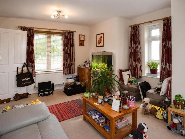 House for sale in Upton