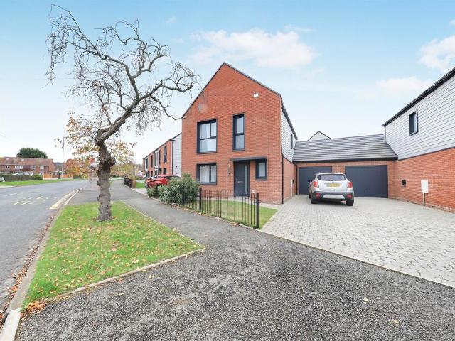 House for sale in Moseley Green, West Midlands