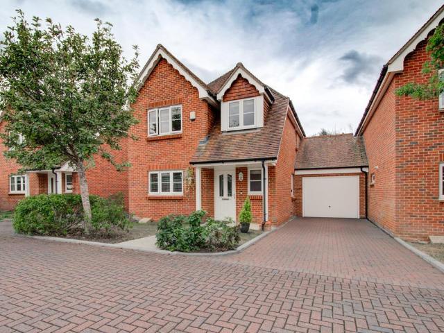 House for sale in Brambridge, Hampshire