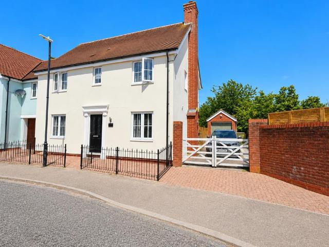 House for sale in Fordham Heath, Essex