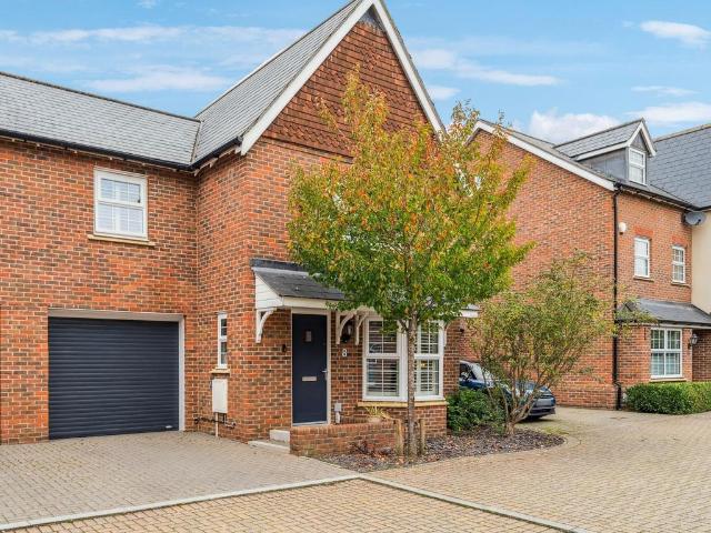 House for sale in Berrick Salome, Oxfordshire